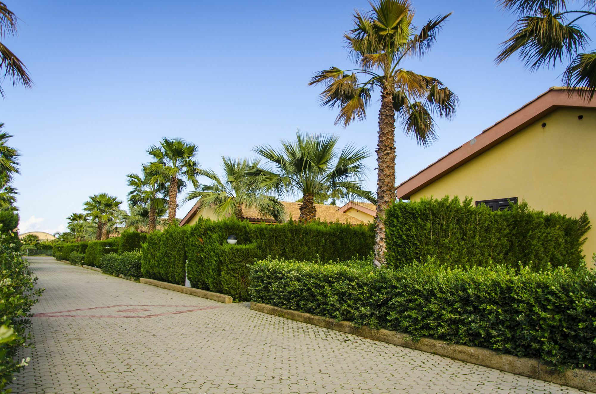 Residence Hydria Campofelice Di Roccella Exterior photo